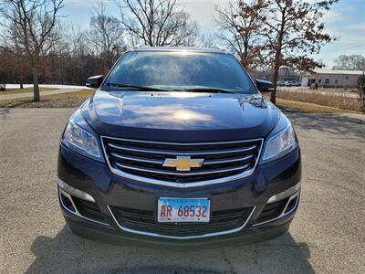 2015 Chevrolet Traverse LT   - Photo 2 - Elgin, IL 60120