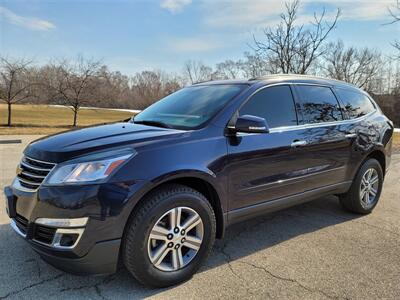 2015 Chevrolet Traverse LT   - Photo 1 - Elgin, IL 60120