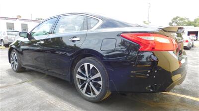 2016 Nissan Altima 2.5 SR   - Photo 7 - Elgin, IL 60120