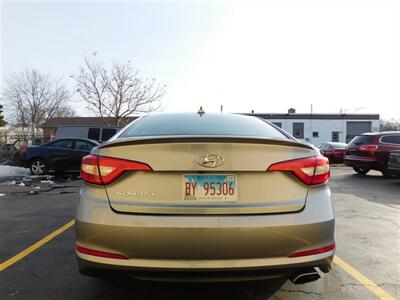 2017 Hyundai Sonata   - Photo 6 - Elgin, IL 60120