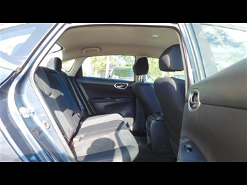 2015 Nissan Sentra SV   - Photo 13 - Elgin, IL 60120