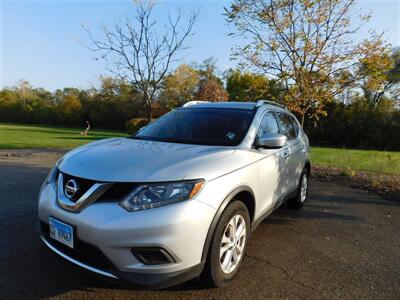 2015 Nissan Rogue SV   - Photo 1 - Elgin, IL 60120