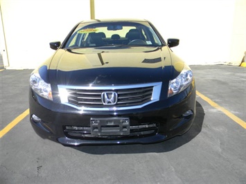 2009 Honda Accord EX-L V6   - Photo 2 - Elgin, IL 60120