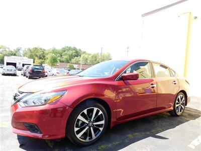 2016 Nissan Altima 2.5 SR   - Photo 1 - Elgin, IL 60120