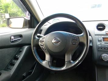 2012 Nissan Altima 2.5 S   - Photo 14 - Elgin, IL 60120