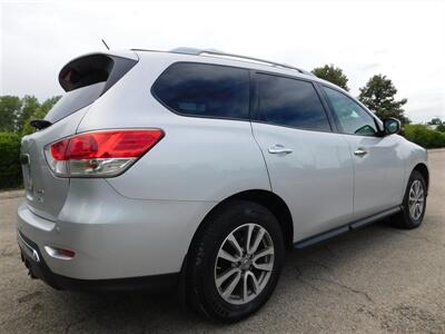 2015 Nissan Pathfinder S V6   - Photo 5 - Elgin, IL 60120