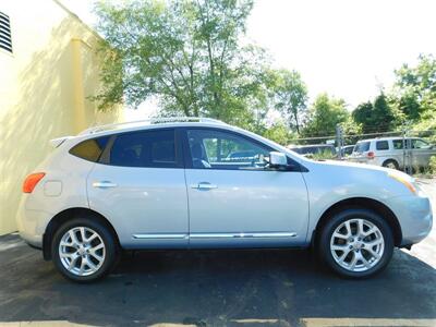 2012 Nissan Rogue SV   - Photo 4 - Elgin, IL 60120