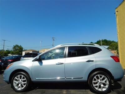 2012 Nissan Rogue SV   - Photo 8 - Elgin, IL 60120