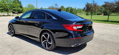 2020 Honda Accord Sport   - Photo 8 - Elgin, IL 60120