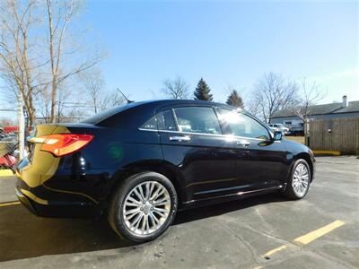 2012 Chrysler 200 Limited   - Photo 5 - Elgin, IL 60120