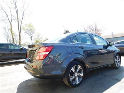 2019 Chevrolet Sonic Premier Auto   - Photo 5 - Elgin, IL 60120