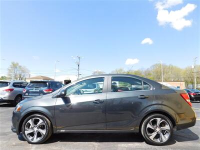 2019 Chevrolet Sonic Premier Auto   - Photo 8 - Elgin, IL 60120