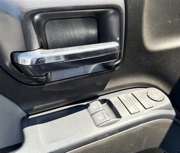 2018 Chevrolet Silverado 3500 Reg Cab W/T 4x4 DRW - Photo 31 - Finksburg, MD 21048