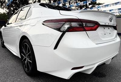 2021 Toyota Camry SE AWD - Photo 8 - Finksburg, MD 21048