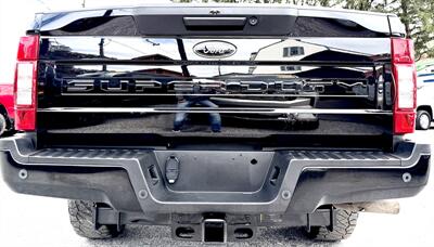 2022 Ford F-350 Super Duty XLT  Crew Cab XLT 4X4 - Photo 9 - Finksburg, MD 21048