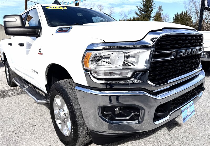 2024 RAM 2500  Crew Cab BIG HORN 4X4