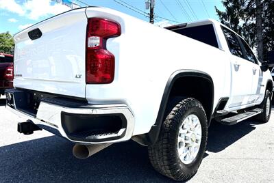 2023 Chevrolet Silverado 2500 LT  Crew Cab LT 4X4 - Photo 3 - Finksburg, MD 21048