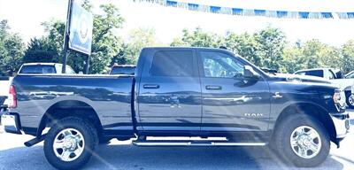 2021 RAM 2500 Big Horn  Crew Cab  Big Horn 4X4 - Photo 4 - Finksburg, MD 21048