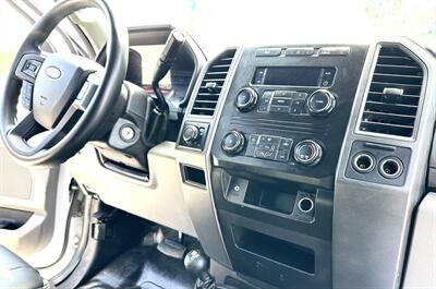 2017 Ford F-250 XL  Crew Cab XL 4X4 - Photo 12 - Finksburg, MD 21048