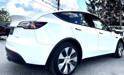2021 Tesla Model Y Long Range  Long Range - Photo 3 - Finksburg, MD 21048