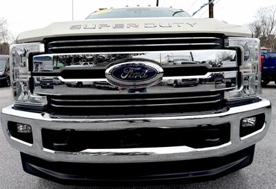 2017 Ford F-350 Lariat Ext Cab Lariat 4X4 - Photo 6 - Finksburg, MD 21048