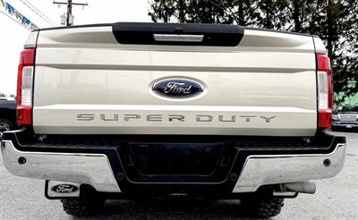 2017 Ford F-350 Lariat Ext Cab Lariat 4X4 - Photo 9 - Finksburg, MD 21048