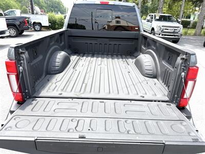 2021 Ford F-250 Crew Cab LARIAT 4X4 - Photo 10 - Finksburg, MD 21048