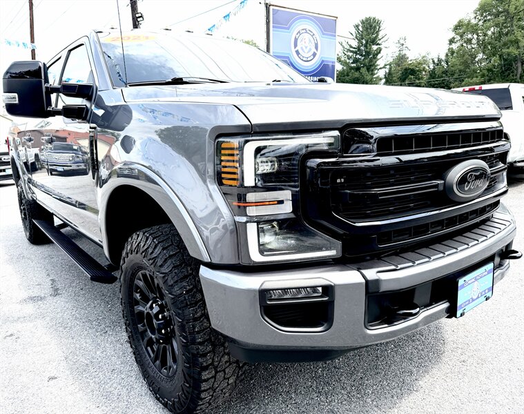 2021 Ford F-250  Crew Cab LARIAT 4X4 - Photo 1 - Finksburg, MD 21048