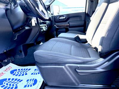 2023 GMC Sierra 2500 Crew Cab SLE 4X4 - Photo 17 - Finksburg, MD 21048