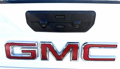 2023 GMC Sierra 2500 Crew Cab SLE 4X4 - Photo 9 - Finksburg, MD 21048
