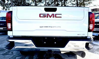 2023 GMC Sierra 2500 Crew Cab SLE 4X4 - Photo 8 - Finksburg, MD 21048
