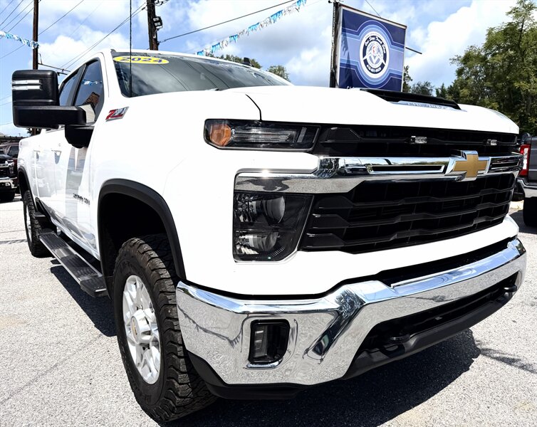 2024 Chevrolet Silverado 2500  Crew Cab LT 4X4 - Photo 1 - Finksburg, MD 21048
