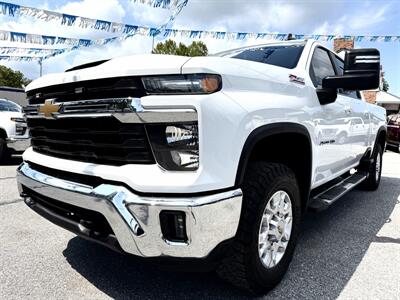 2024 Chevrolet Silverado 2500 Crew Cab LT 4X4 - Photo 2 - Finksburg, MD 21048
