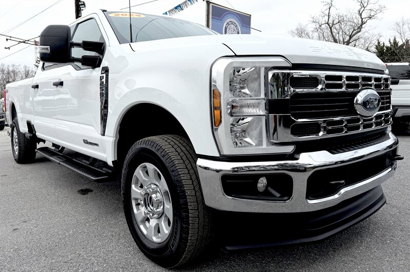 2024 Ford F-250 Super Duty XLT's photo
