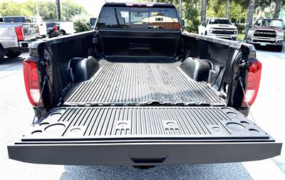 2022 GMC Sierra 2500  Ext Cab 4x4 - Photo 10 - Finksburg, MD 21048