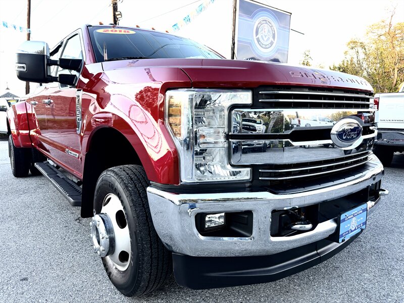 2018 Ford F-350 Lariat  Crew Cab LARIAT 4X4 - Photo 1 - Finksburg, MD 21048