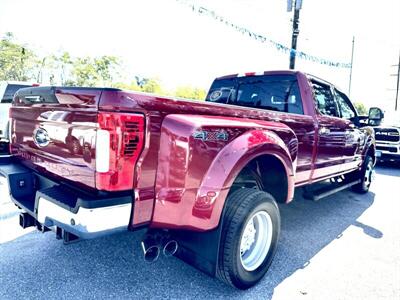 2018 Ford F-350 Lariat  Crew Cab Lariat 4X4 DRW - Photo 3 - Finksburg, MD 21048