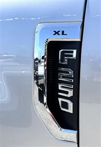 2019 Ford F-250  Crew Cab UTILITY BED 4X4 - Photo 23 - Finksburg, MD 21048