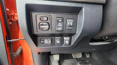 2017 Toyota Tundra  Crew Cab SR5 4X4 - Photo 23 - Finksburg, MD 21048