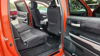 2017 Toyota Tundra  Crew Cab SR5 4X4 - Photo 16 - Finksburg, MD 21048