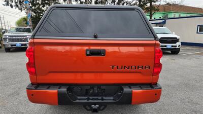 2017 Toyota Tundra  Crew Cab SR5 4X4 - Photo 5 - Finksburg, MD 21048