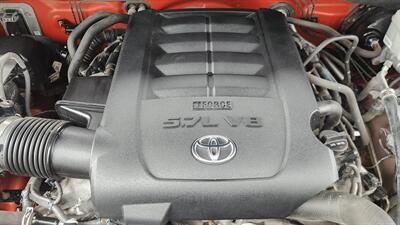 2017 Toyota Tundra  Crew Cab SR5 4X4 - Photo 38 - Finksburg, MD 21048