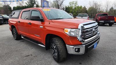 2017 Toyota Tundra  Crew Cab SR5 4X4 - Photo 2 - Finksburg, MD 21048