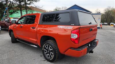 2017 Toyota Tundra  Crew Cab SR5 4X4 - Photo 7 - Finksburg, MD 21048
