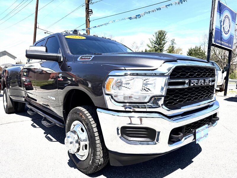 2020 RAM 3500  Crew Cab Tradesman 4X4 DRW - Photo 1 - Finksburg, MD 21048