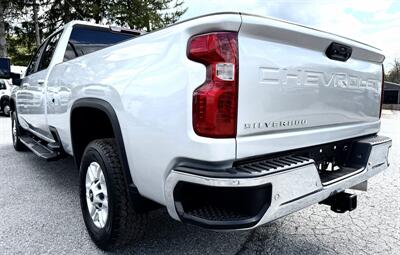 2022 Chevrolet Silverado 2500 LT Crew Cab LT 4X4 - Photo 8 - Finksburg, MD 21048