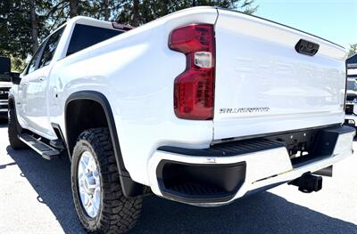 2024 Chevrolet Silverado 2500  Crew Cab LT 4X4 - Photo 8 - Finksburg, MD 21048