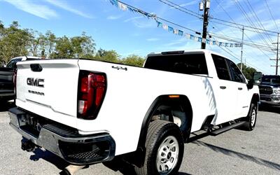 2021 GMC Sierra 3500  Crew Cab W/T 4X4 - Photo 2 - Finksburg, MD 21048