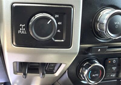 2017 Ford F-350  Crew Cab LARIAT 4X4 - Photo 17 - Finksburg, MD 21048