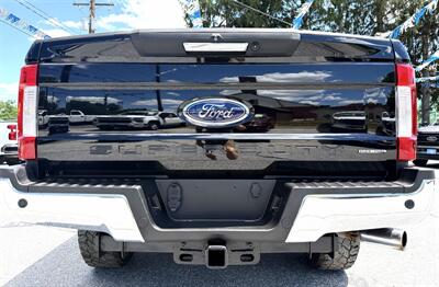 2017 Ford F-350  Crew Cab LARIAT 4X4 - Photo 9 - Finksburg, MD 21048